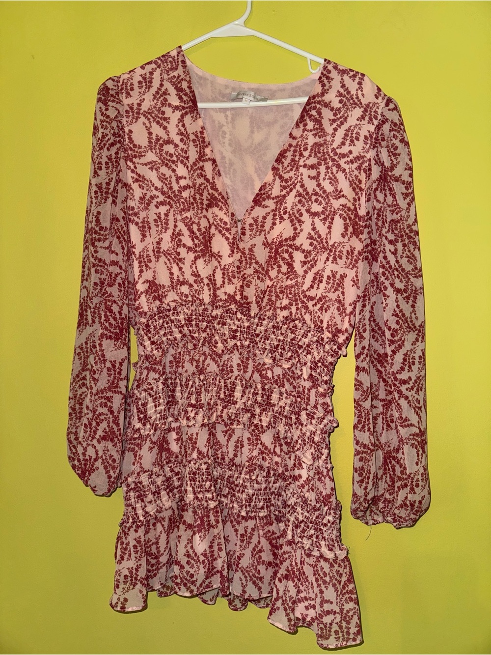 Women's Pink Floral Smocked V-Neck Dress